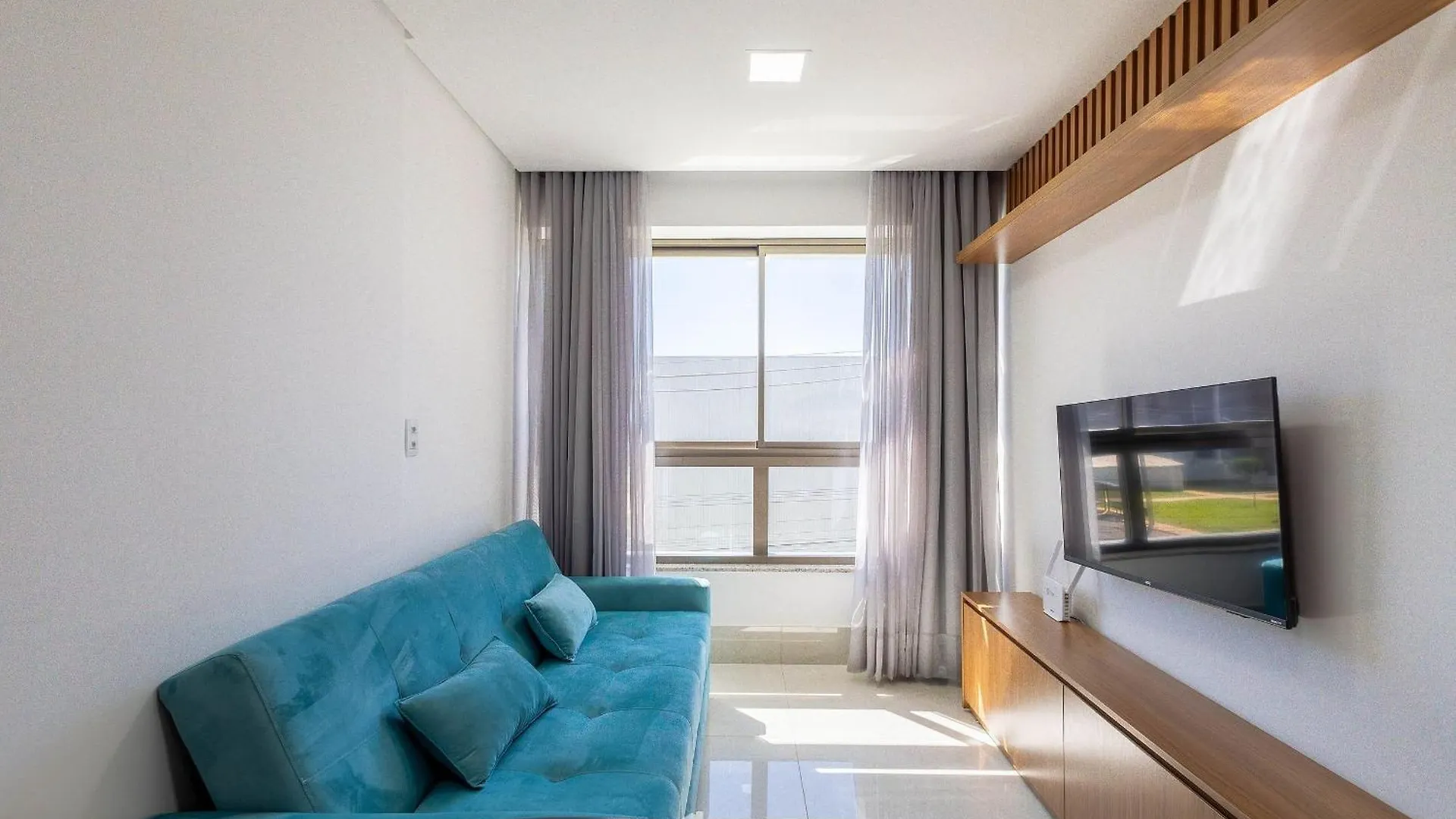 Apto Confortavel Com Otima Localizacao, Df, Roe210 Brasilia